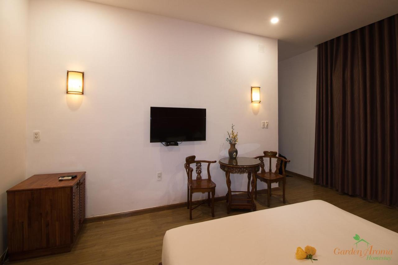 Garden Aroma Homestay ホイアン エクステリア 写真