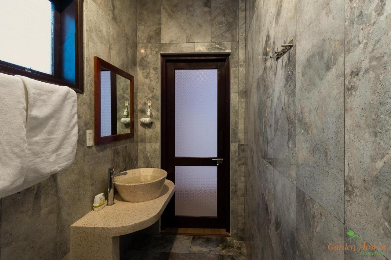 Garden Aroma Homestay ホイアン エクステリア 写真